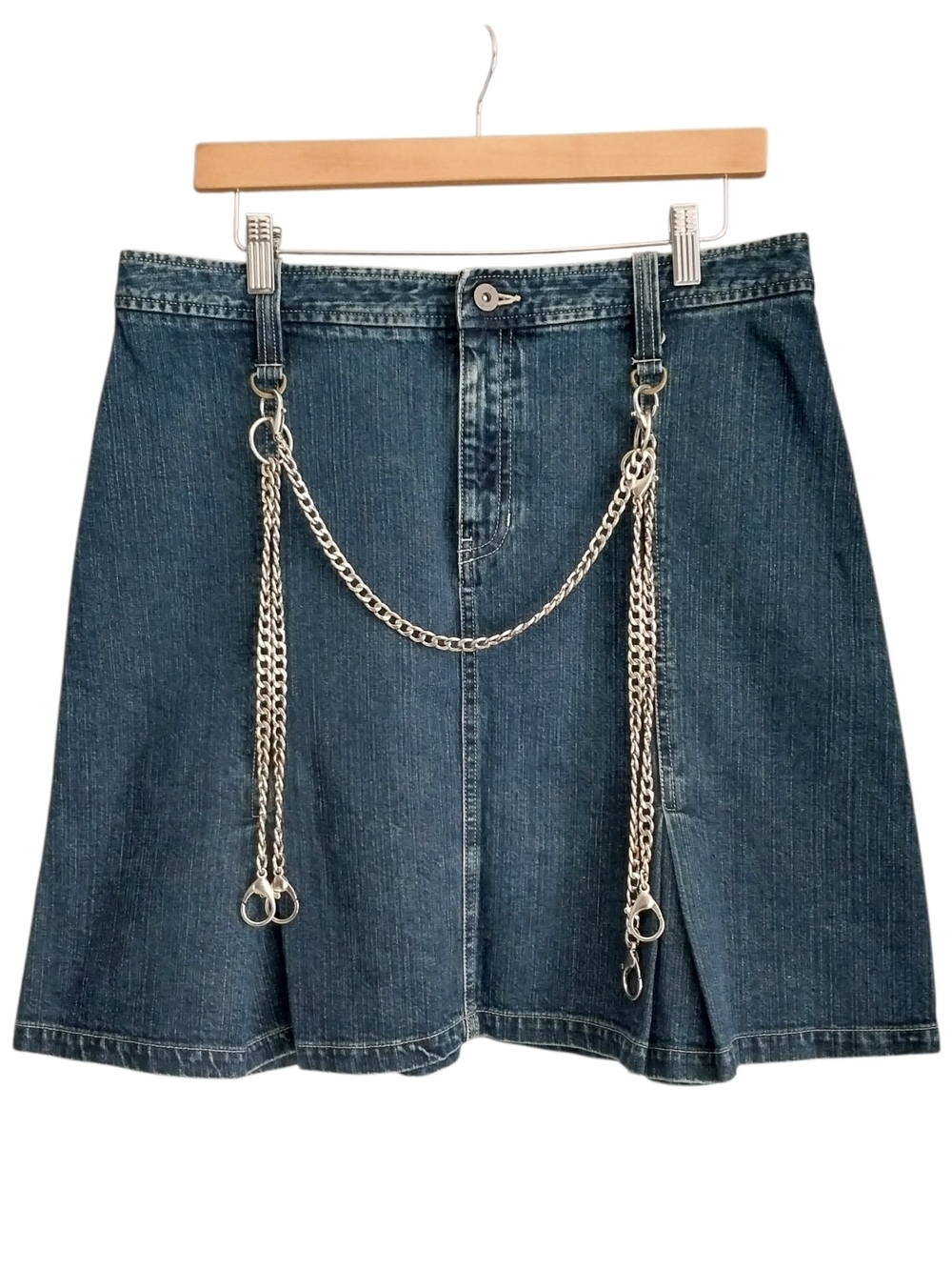 Y2K I.E. Relaxed Size 12 Blue Demin Mini Skirt Sliver Chain Mall Goth Grunge